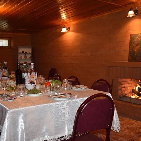 Family Hotel Lago & Wine Cellar Lagodehi Exterior foto