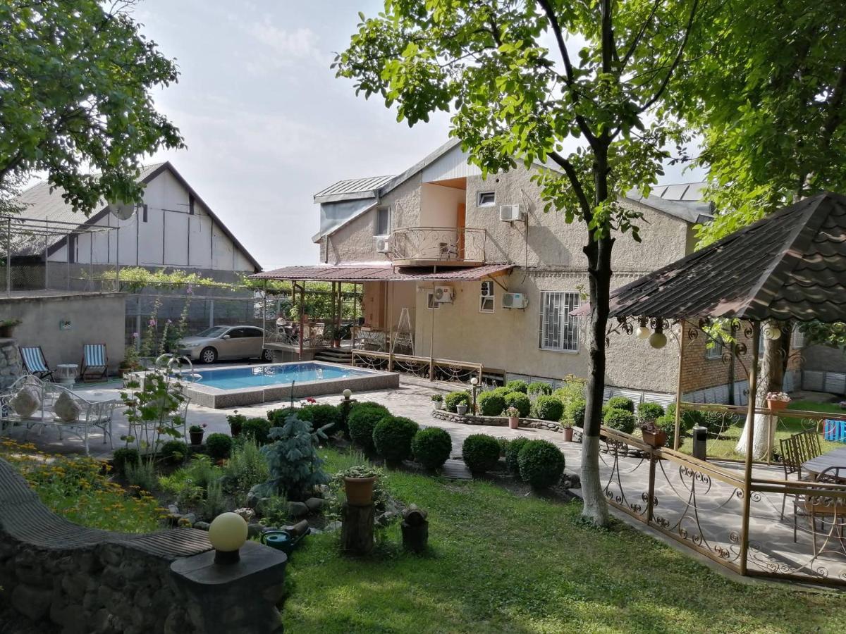 Family Hotel Lago & Wine Cellar Lagodehi Exterior foto