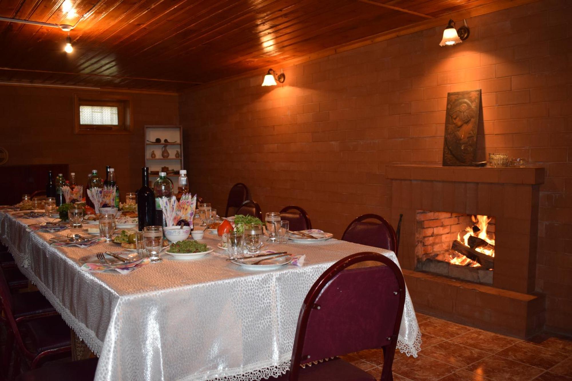 Family Hotel Lago & Wine Cellar Lagodehi Exterior foto