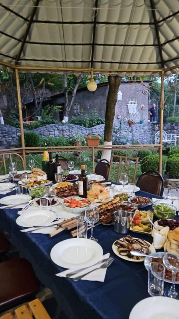 Family Hotel Lago & Wine Cellar Lagodehi Exterior foto
